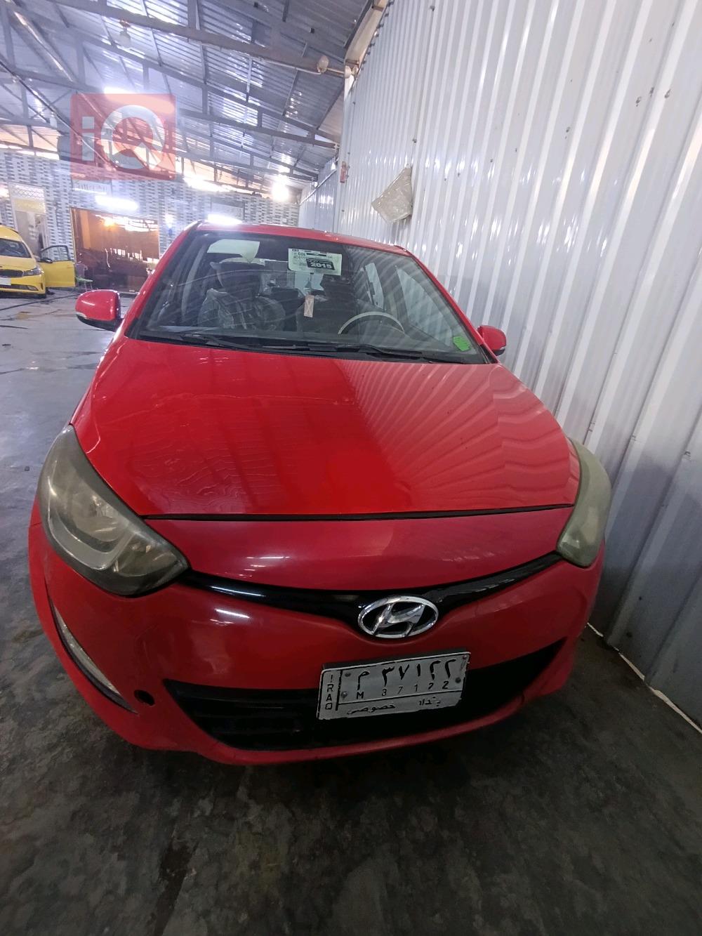 هیوندای i20